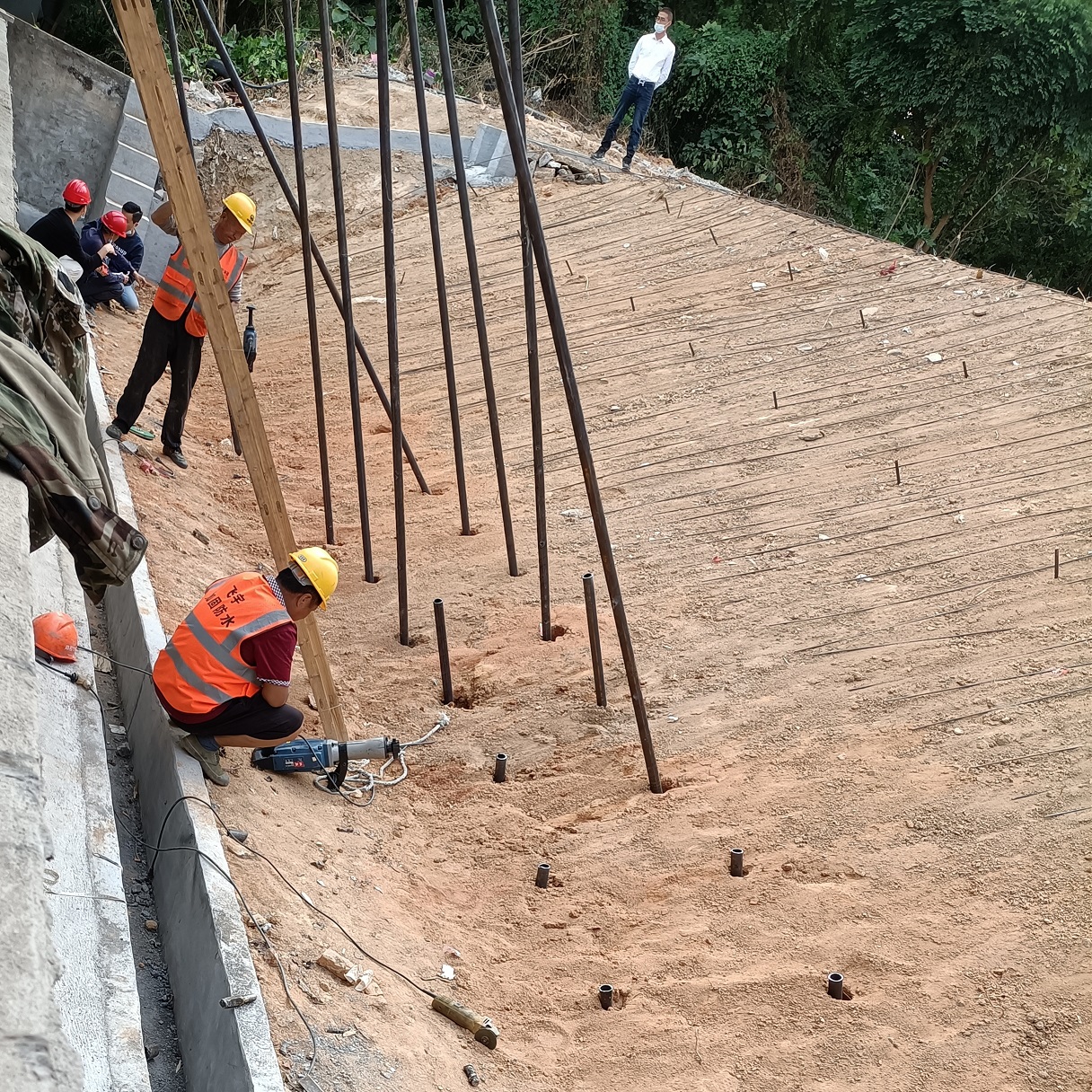 什么是邊坡支護？